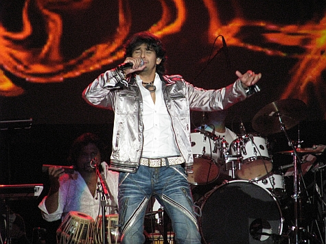 Sonu Niigaam in Toronto Explosion 2009 Tour